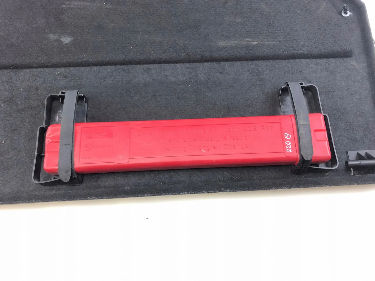 Étagère de coffre Nissan Primera TNE9749 image 6