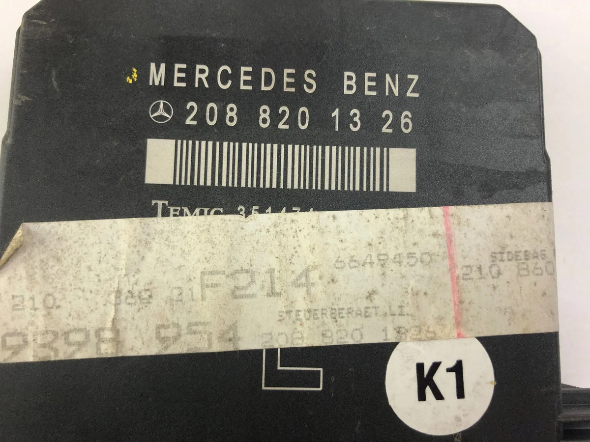 Mercedes-Benz E W210 Türsteuergerät links 2088201326 thumbnail 1