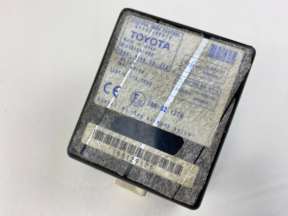 Modulo porta Toyota Corolla Verso AR10 897410F010