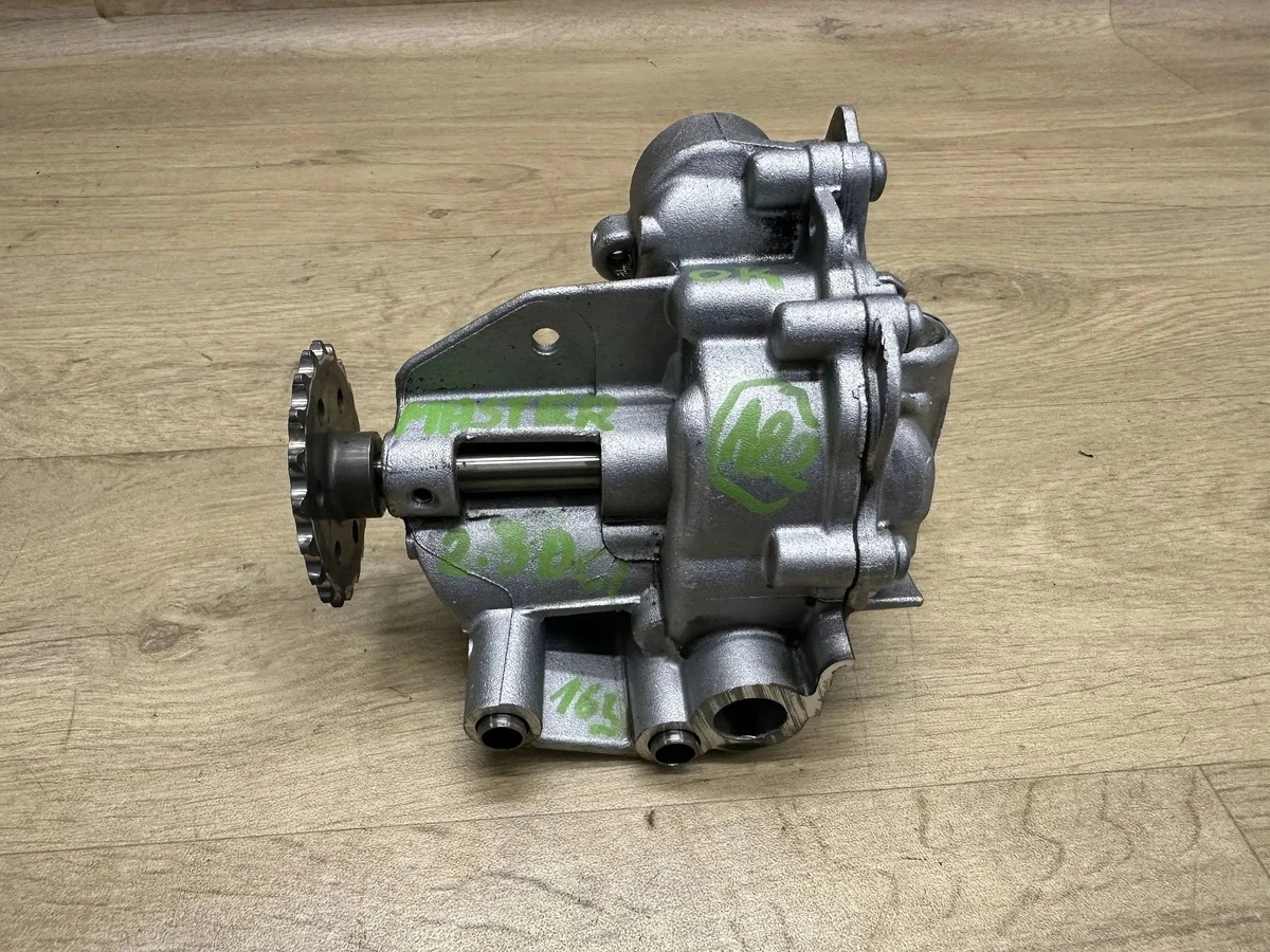 Pompe à huile Renault Master III Movano B 2.3 dCi 150109223R