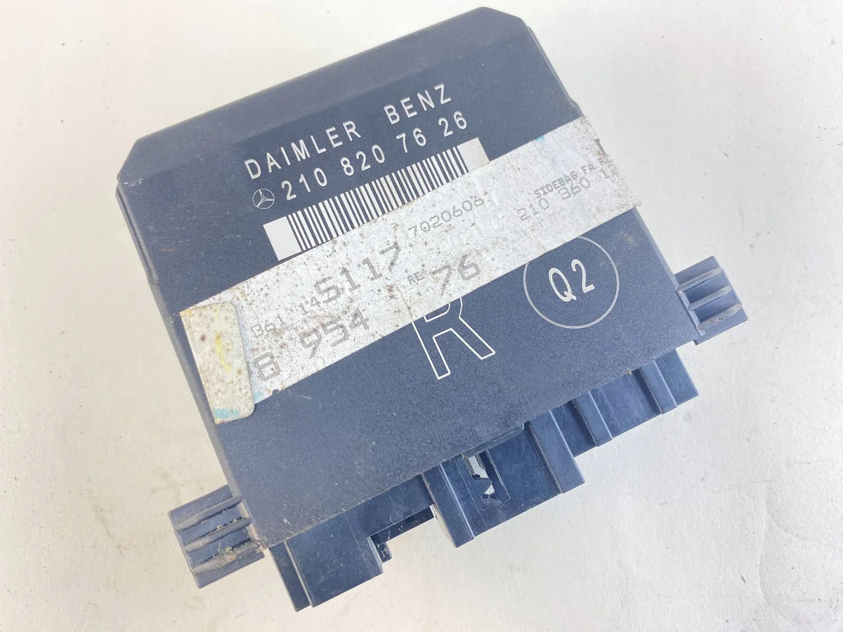 Door Module Mercedes-Benz E W210 2108207626
