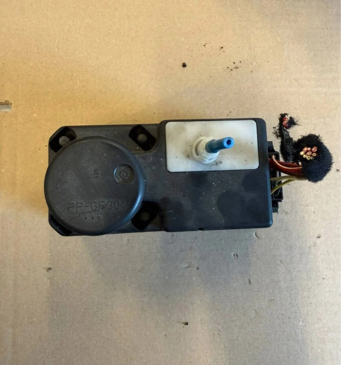 Zentralverriegelungspumpe VW Polo III 6N 6N2 6NF 6N0962257