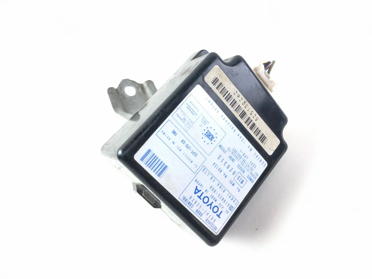 Modulo porta Toyota Yaris Verso 8974152020