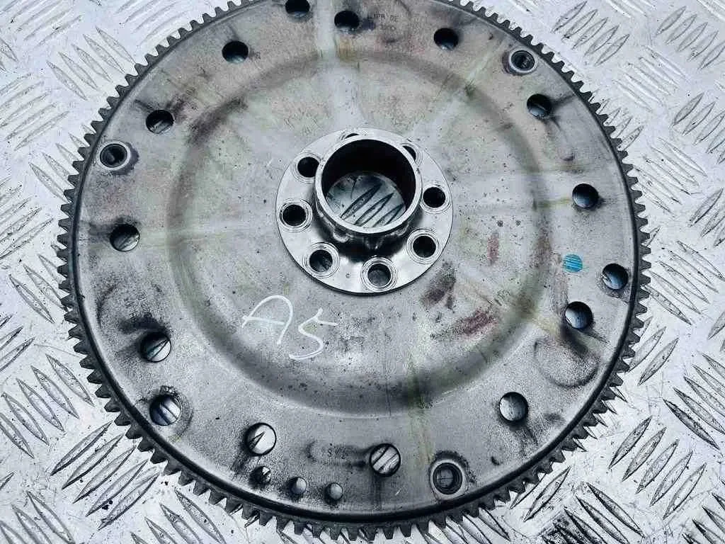 Flywheel Audi A4 B9 2.0 TDI 06H105323AE