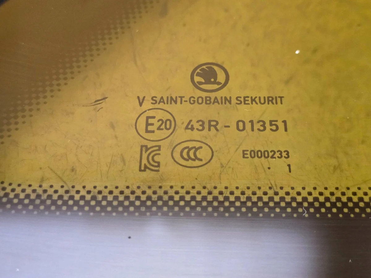 Takalasi Skoda Enyaq iV 5LG845298C image 5