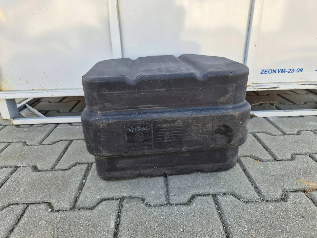 Nissan Maxity CabStar AdBlue Tank NC3F6601 image 10