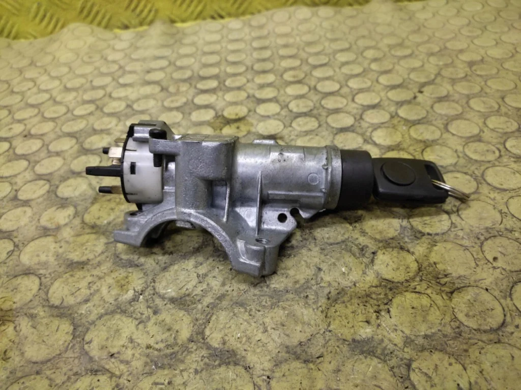 Canhão da ignição Audi A4 B5 4D0905851