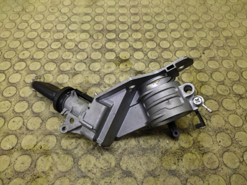 Virtalukko Opel Astra H 2421430 image 3