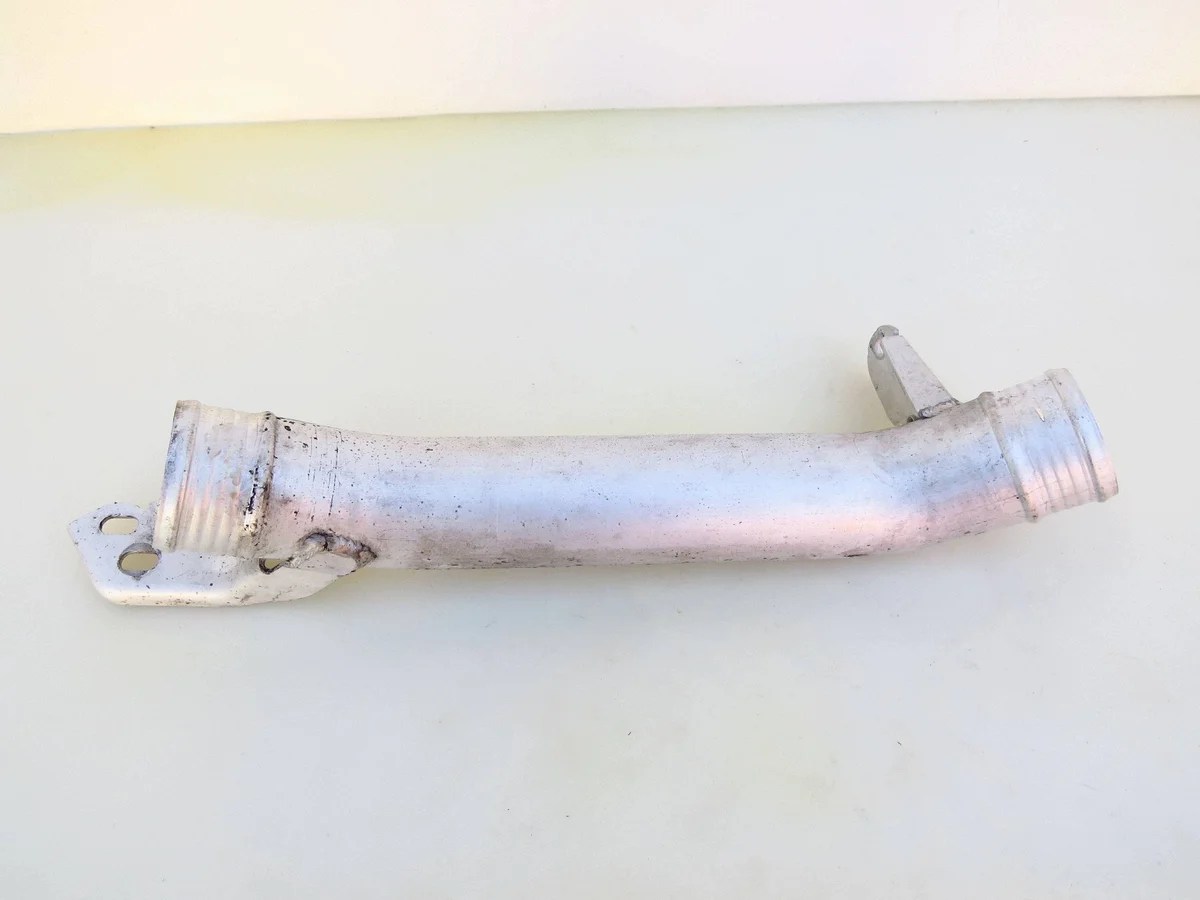 Tubo de ar do intercooler Volvo 31370060