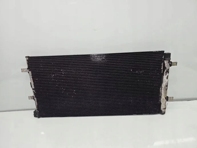 Radiador de Ar Condicionado Audi Porsche 4G0260401Q image 4