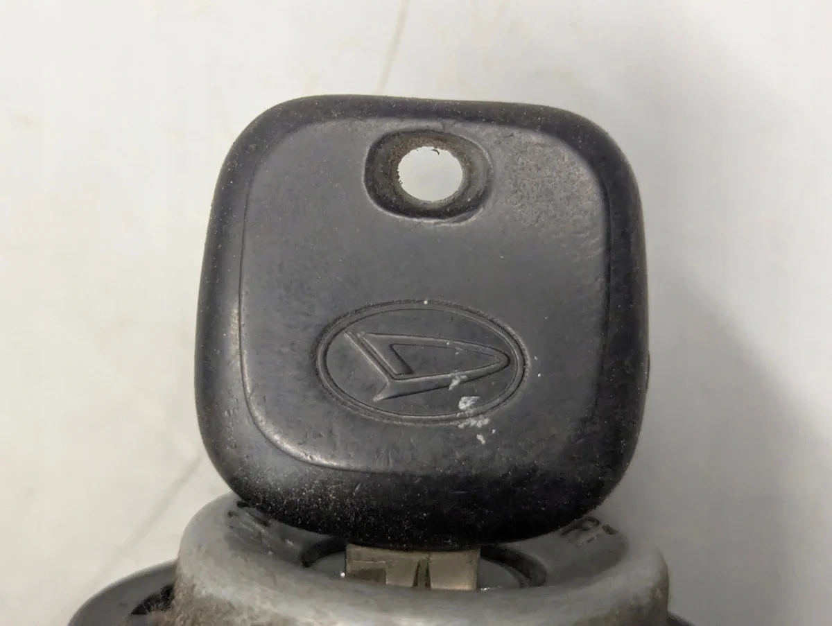 Daihatsu Cuore Ignition Switch 337818 image 6