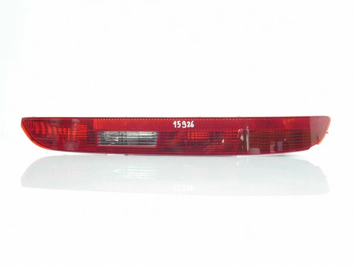 Takavalaisin Audi Q3 8U WAH48427