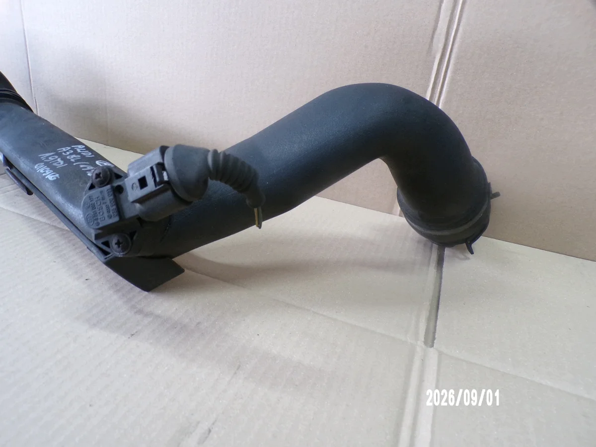 Ilmaputki 1.9 TDI Audi A3 8L 1J0145762H