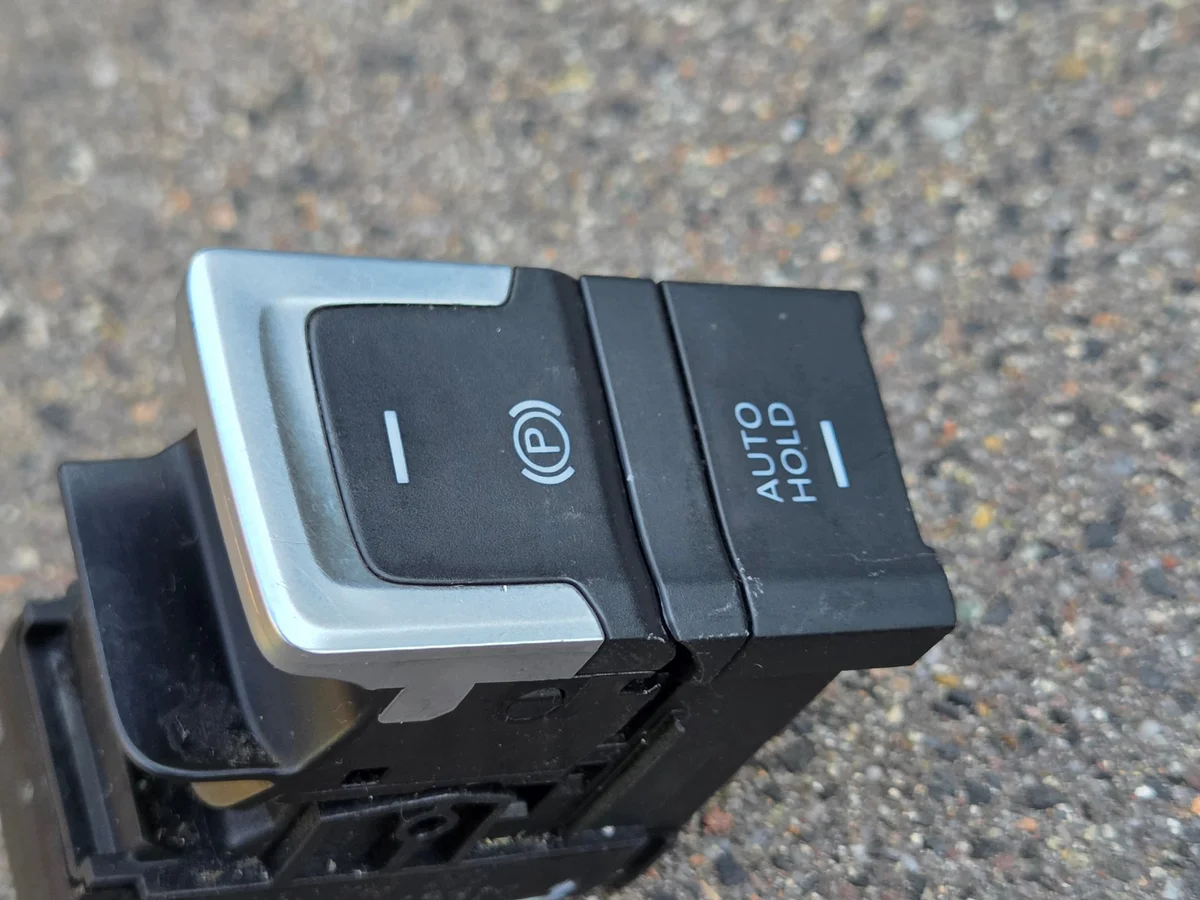 Pulsante Freno a Mano VW Golf VII 517927225