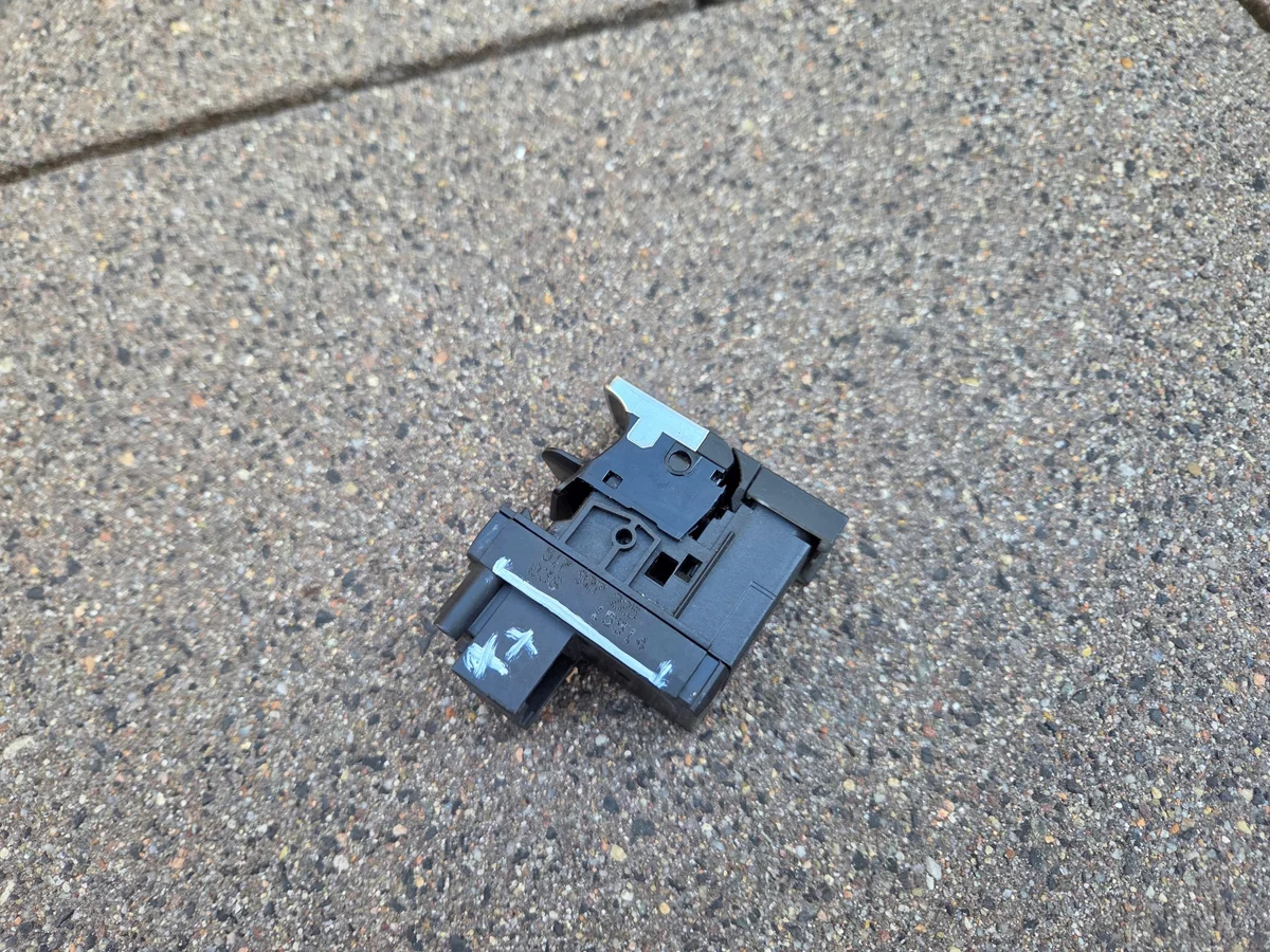 Parking Brake Button VW Golf VII 517927225 thumbnail 3