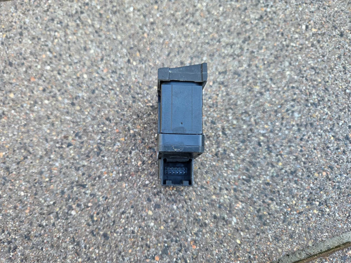 Parking Brake Button VW Golf VII 517927225 thumbnail 4