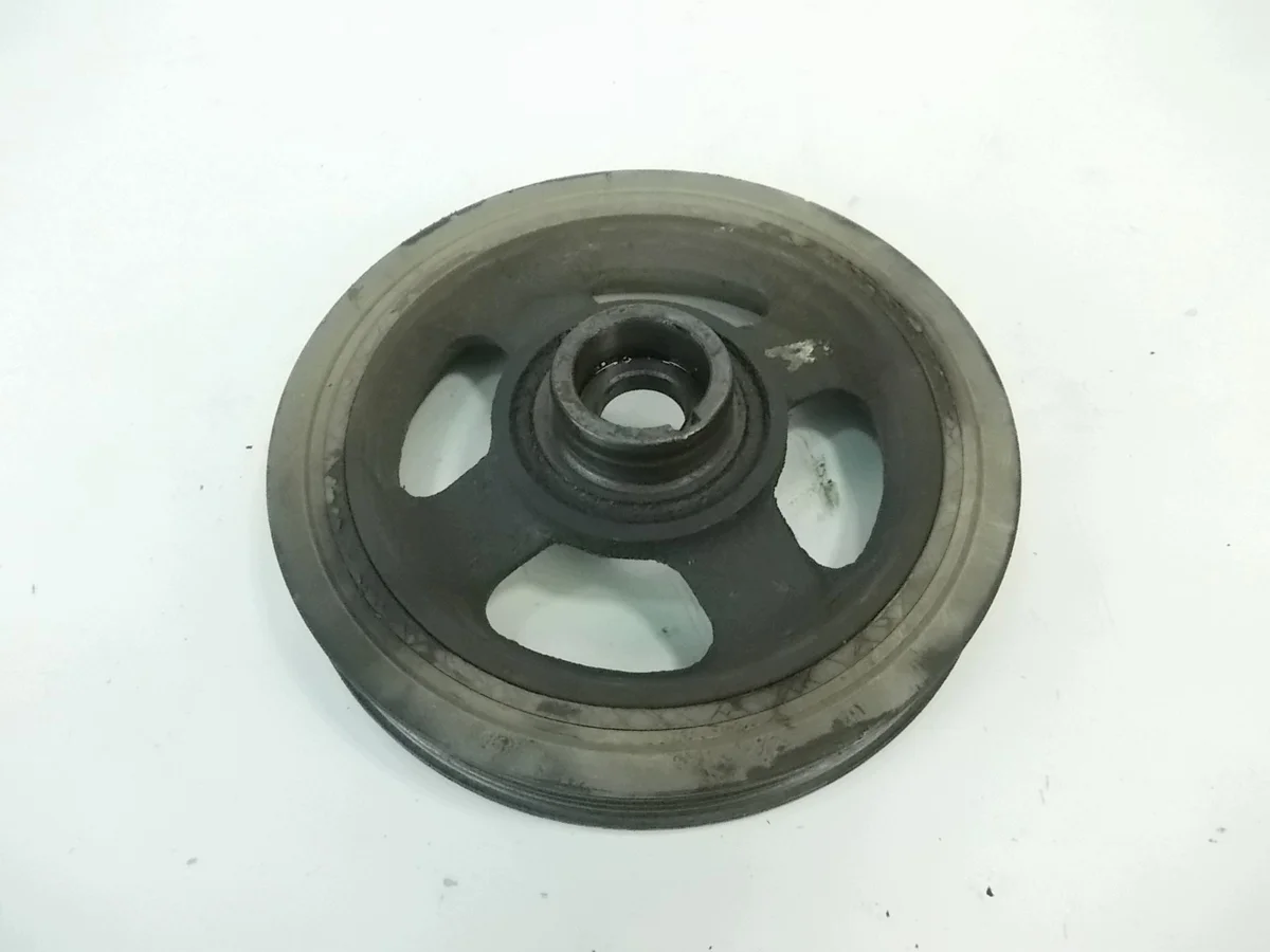 Hihnapyörä Hyundai i20 393IY 08-14