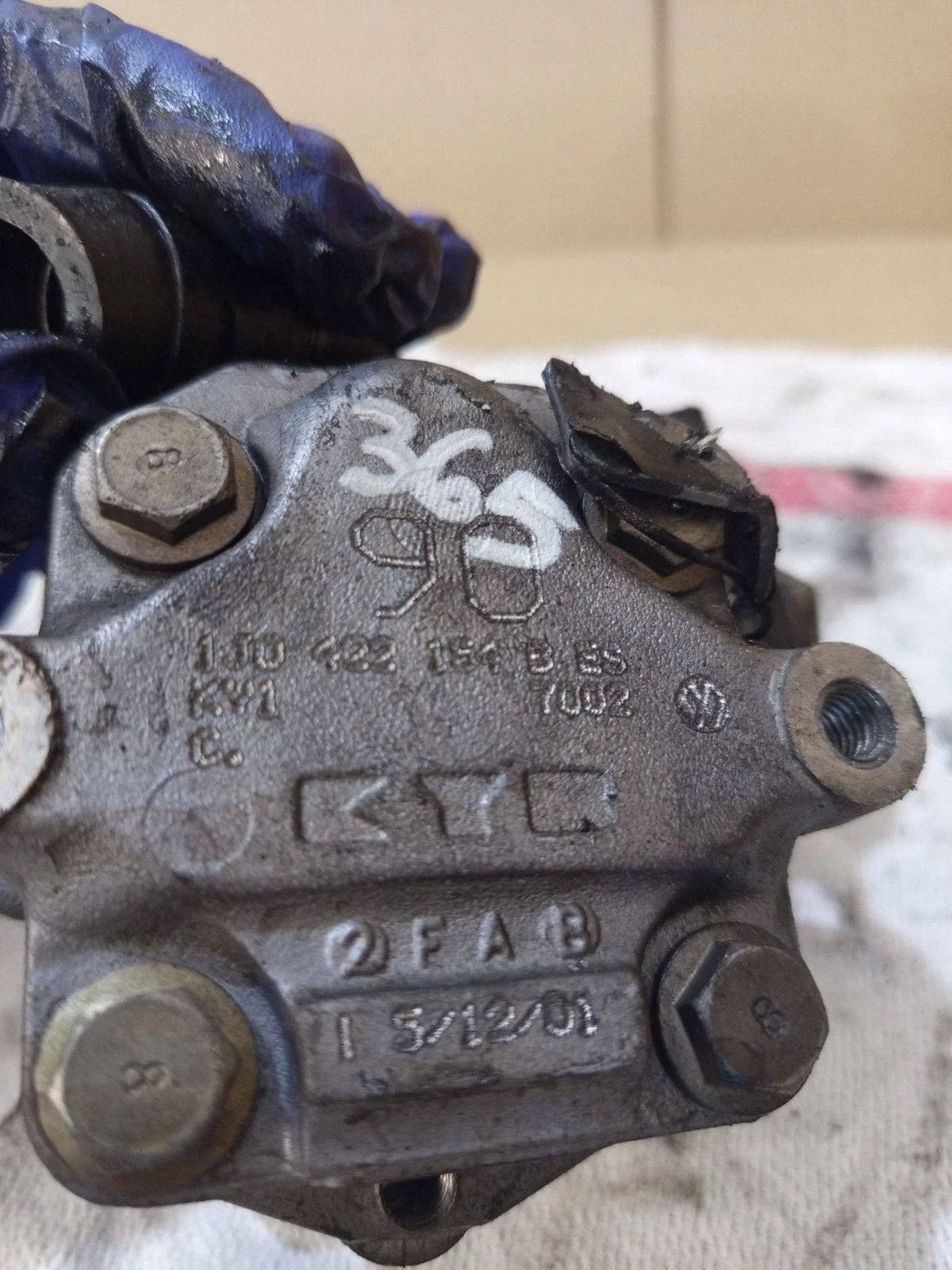 Ohjaustehostimen pumppu Volkswagen 1J0422154B image 3