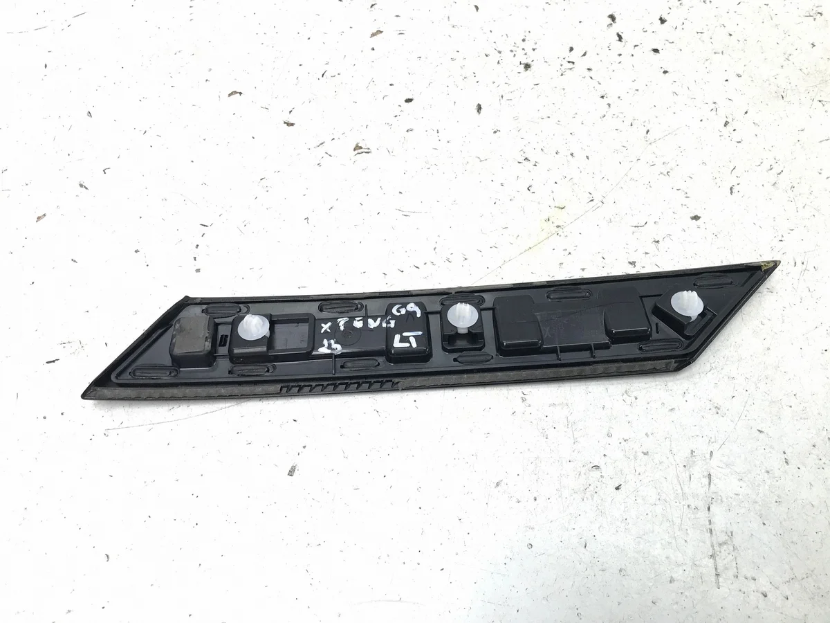 XPENG G9 Fender Trim Strip Left Rear 7180300EA1