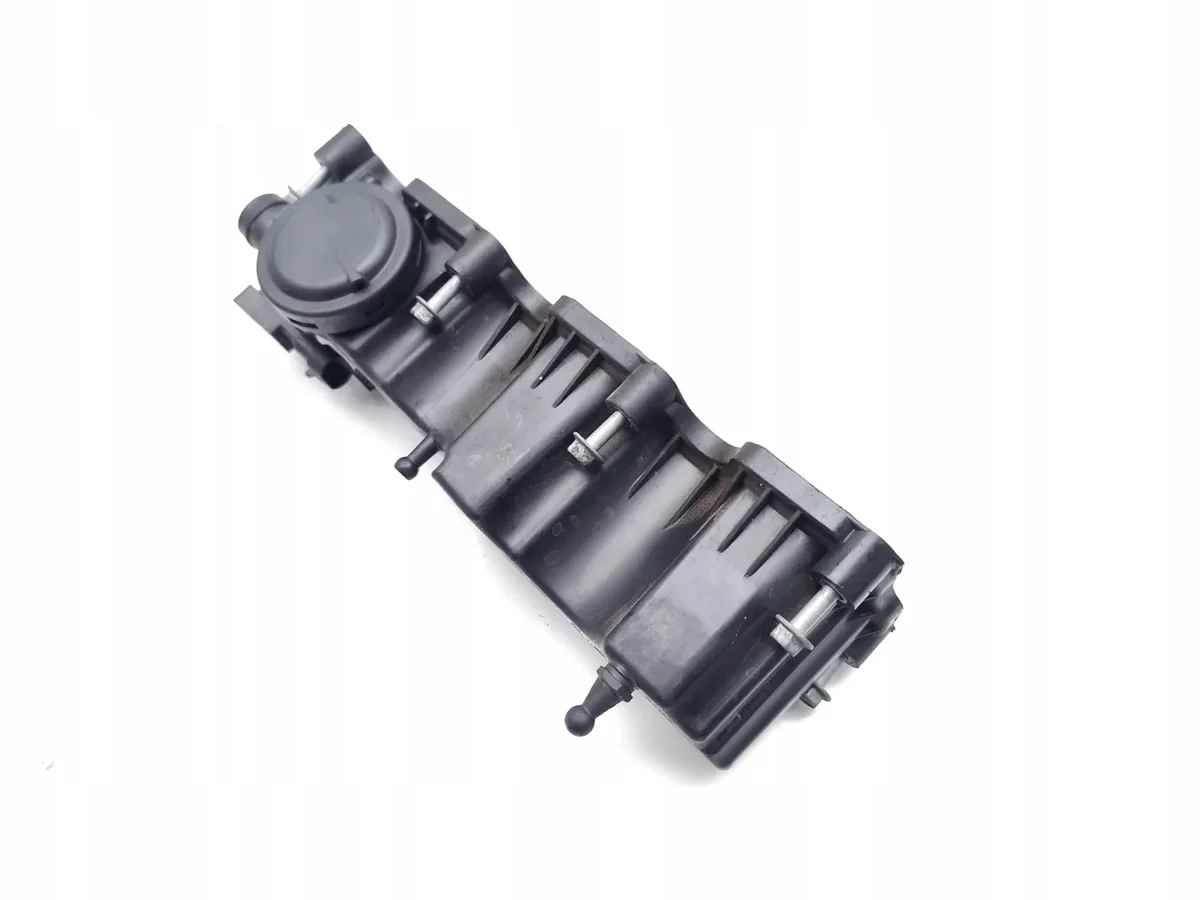 Venttiilikopan kansi Jaguar XF XE Land Rover Evoque 2.0D G4D3-6J014-CC