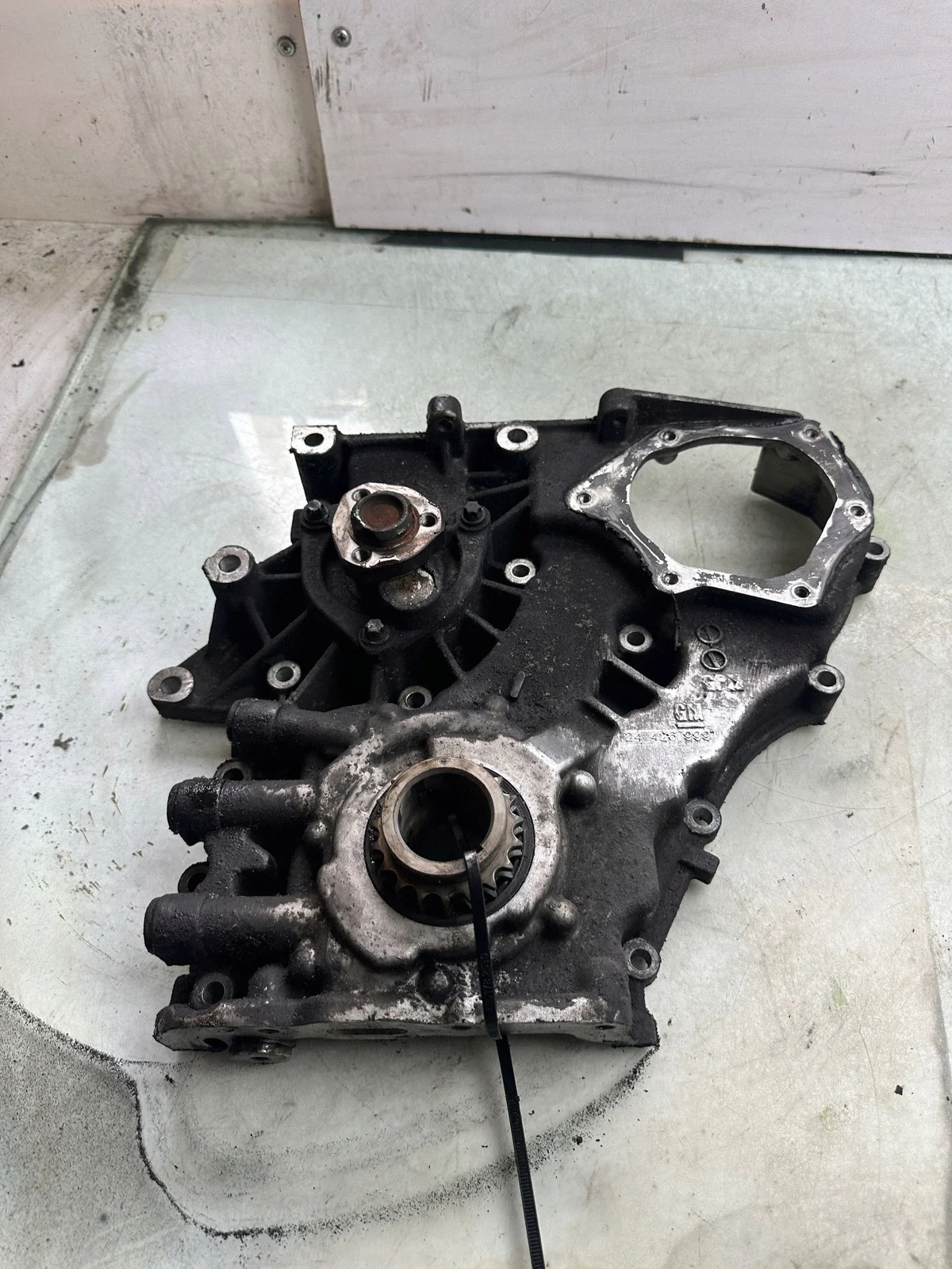 Opel 24426999 Oliepomp