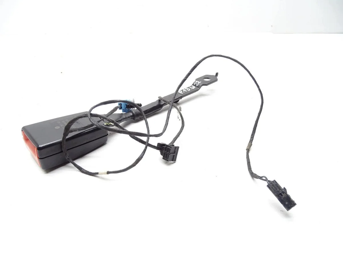 Boucle de ceinture droite avant VW Tiguan 5N0857756F 5N0857756F14102613401