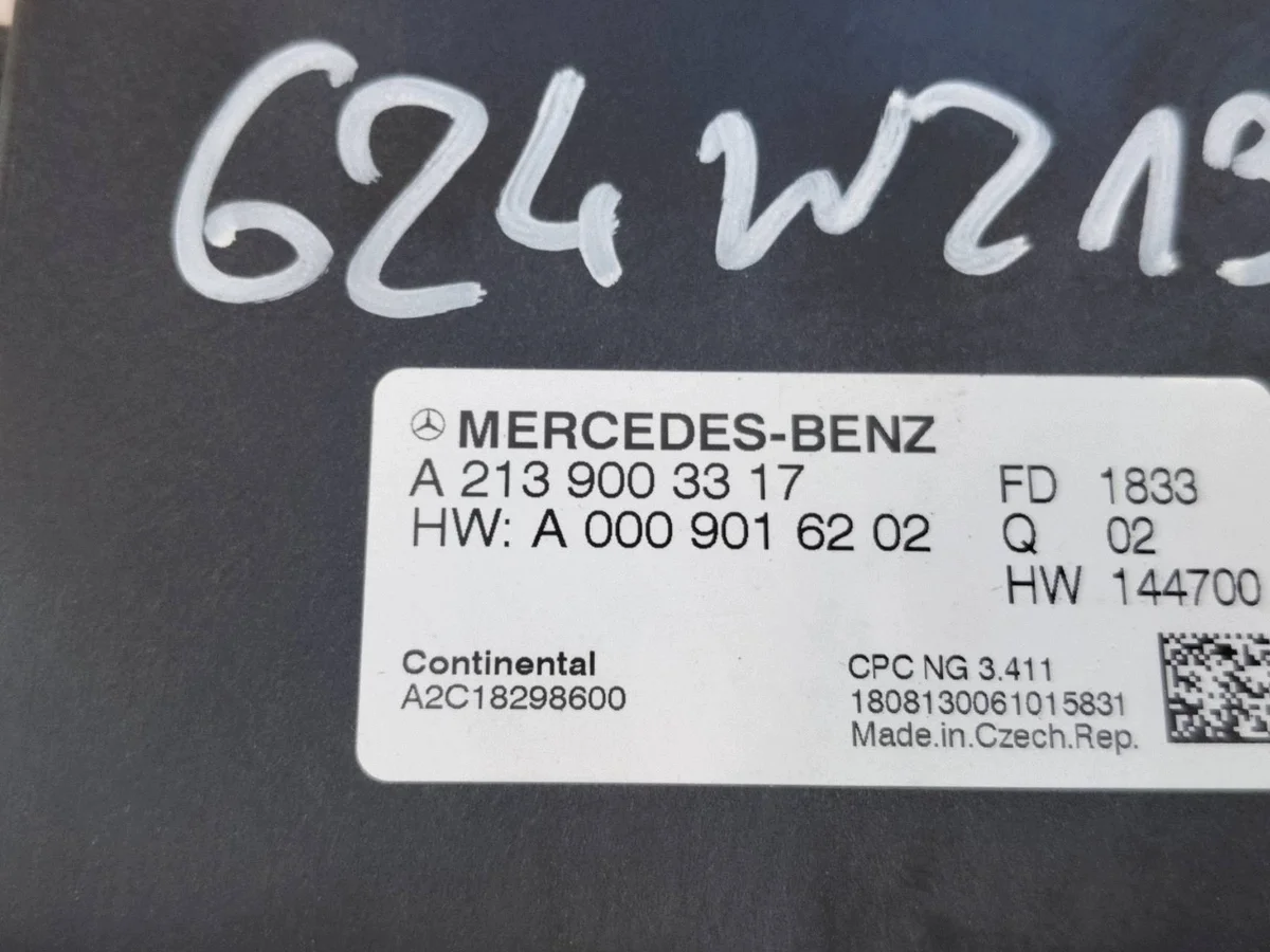 Ohjausyksikkö A213900331717A Mercedes E W213 image 3