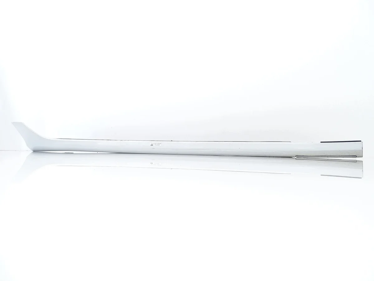 Koristelistat helmaan Audi A6 C7 S-LINE 4G0853860F