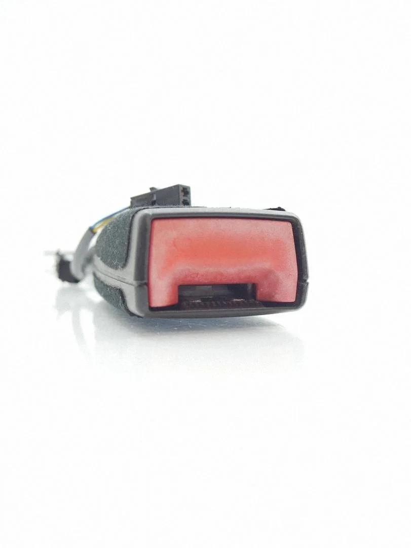 Halteklammer Sicherheitsgurt Fahrerseite Skoda Octavia III 5G3857755C WAH48506 image 3