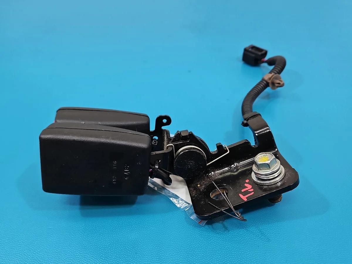 Sicherheitsgurt Mitte Hinten Honda Civic IX image 3