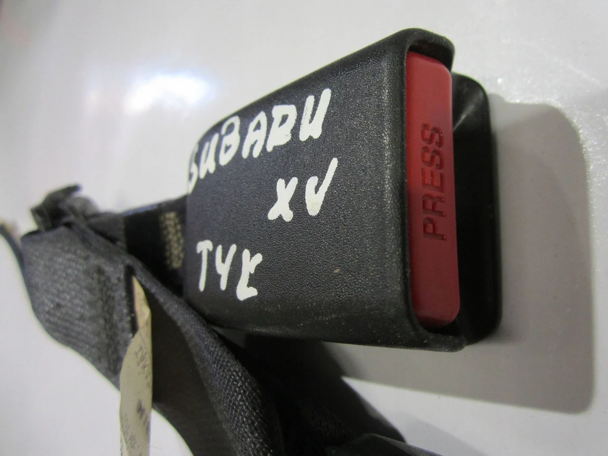 Grampo Cinto Traseiro Subaru XV I COE7313 image 9