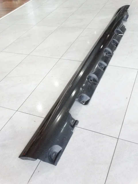 Moldura Umbral Izquierdo BMW E46 8226117