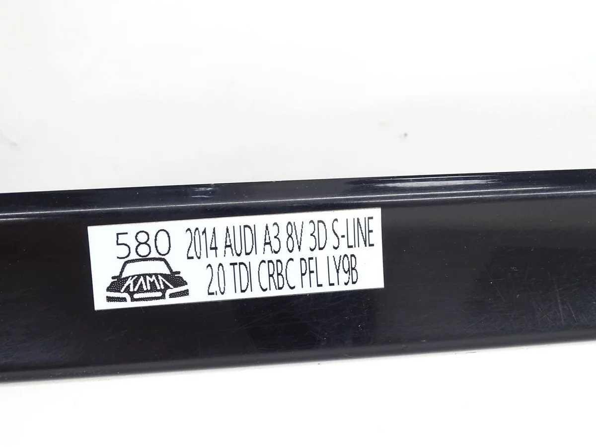 Audi A3 8V 3D HB S-Line helmalista oikea 8V3853860 image 10