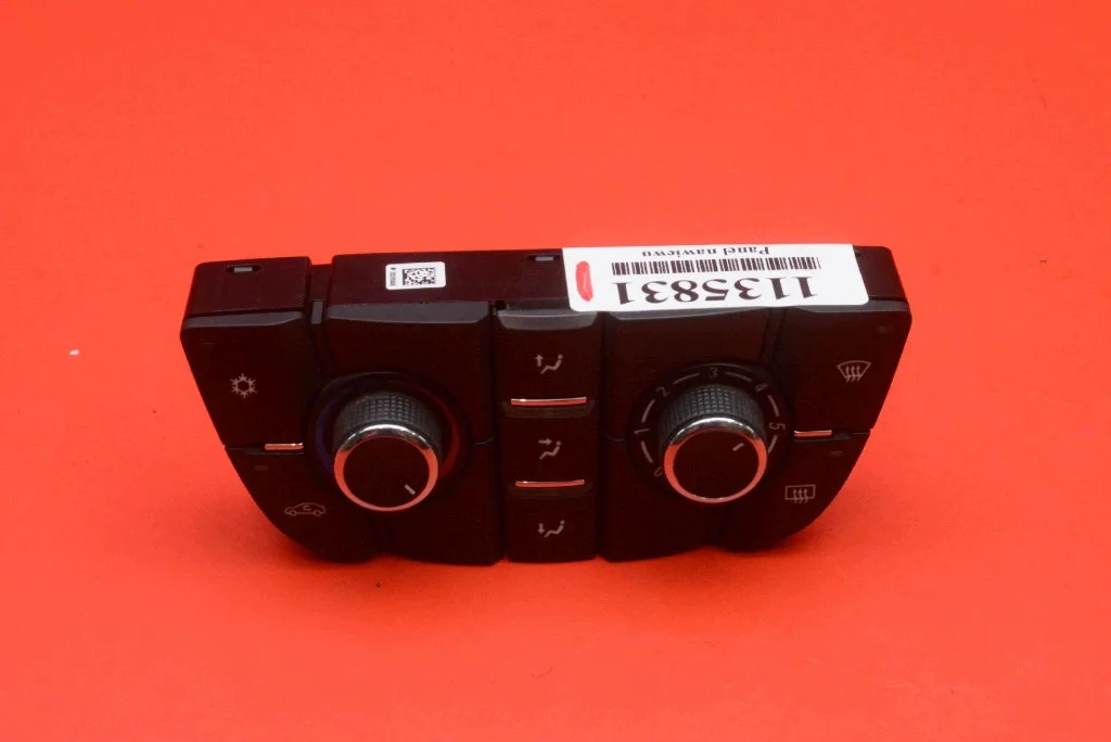 Panneau de commande de climatisation 13435154 Opel Astra IV J
