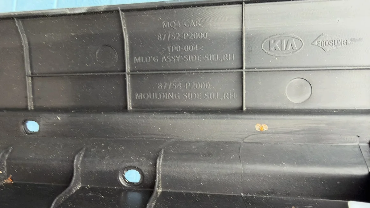 Kia Sorento 2021- kynnyslevy oikea 87754-P2000 image 4