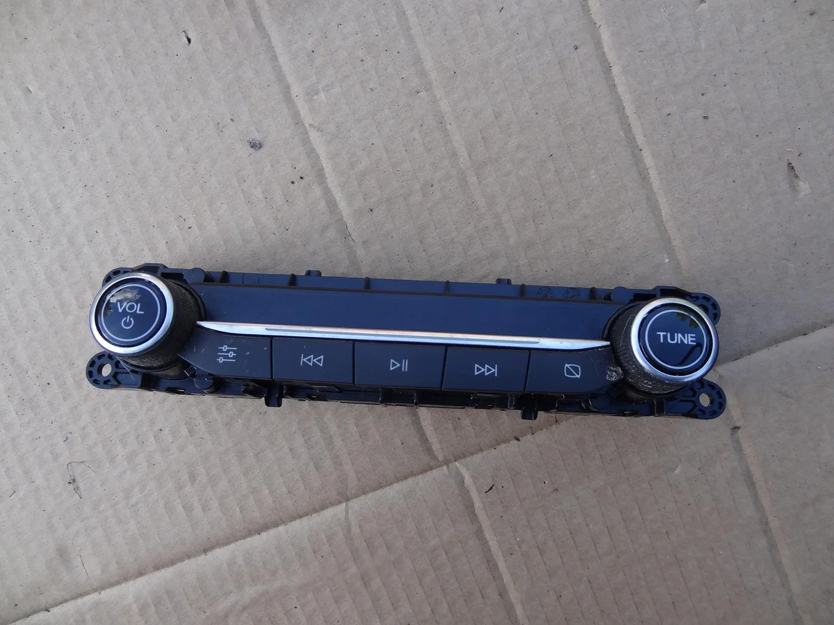 Ford Focus MK4 Painel Controlo Rádio JX7T-18K811-AC