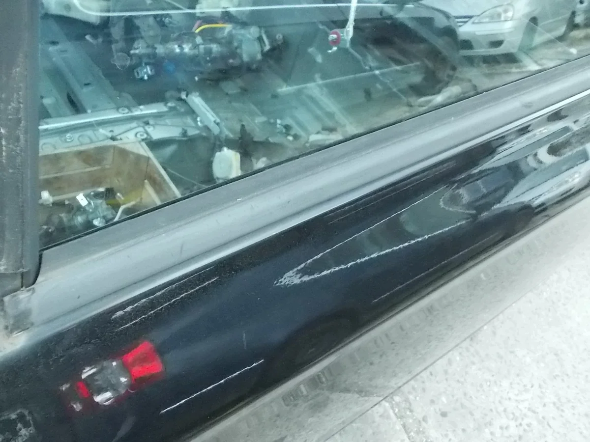 Baguette de vitre gauche Hyundai i20 2008-2014