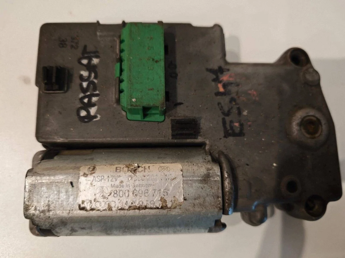 Lasinnostimen moottori Volkswagen Passat B3 800696715