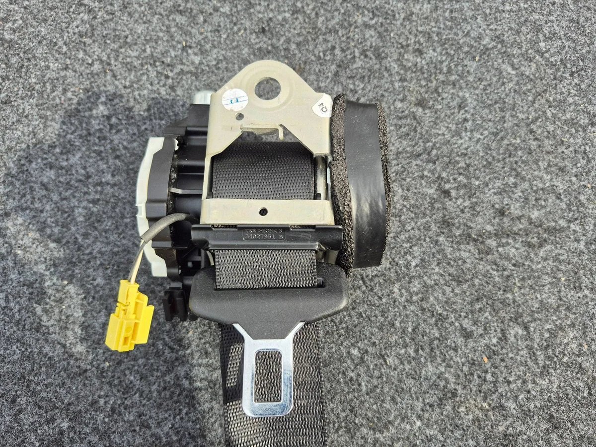 Turvavyö Mercedes E W212 vasen taka 34056829