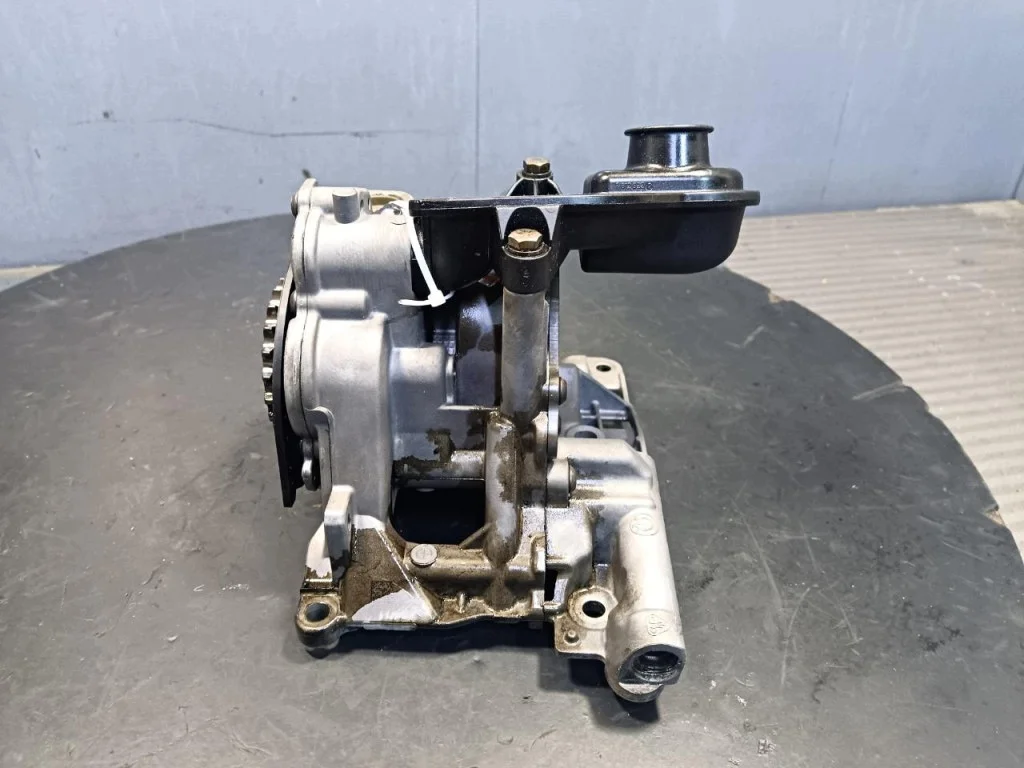 BMW X3 Oil Pump 7823009