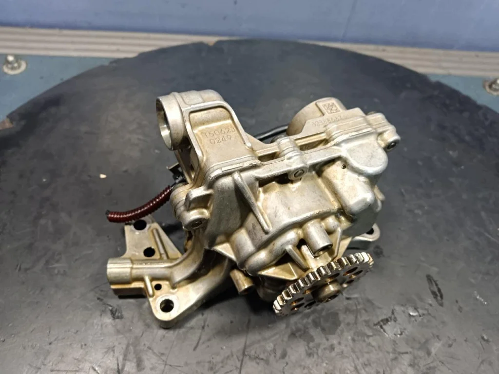 Oil Pump Volvo XC90 II 2.0T 32388687
