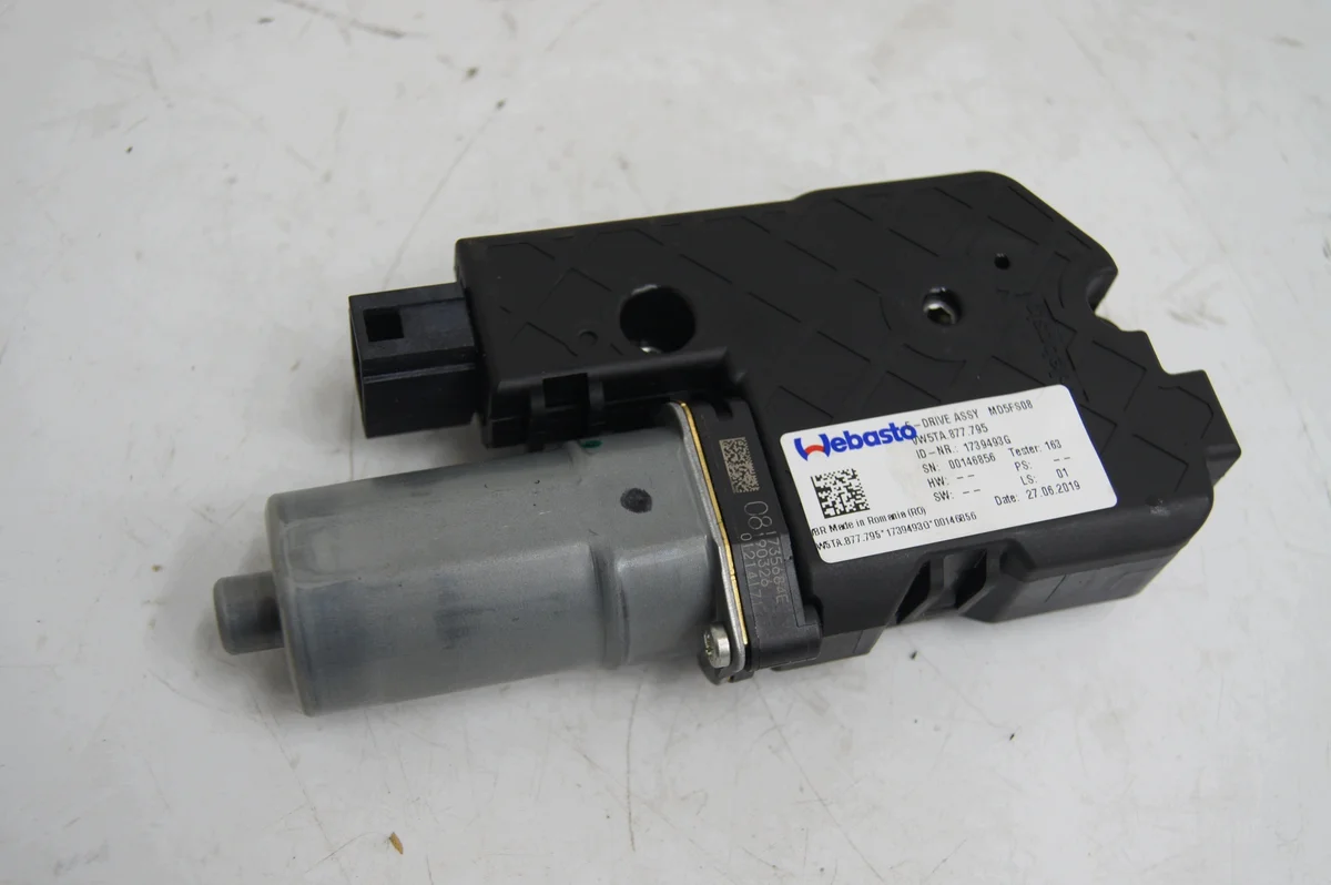 Audi A6 C8 kattoluukun moottori 5TA877795
