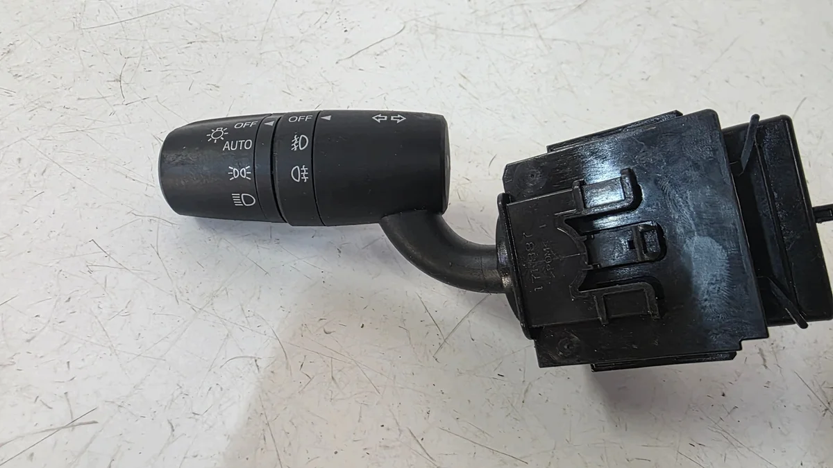 Schalter Blinker Mazda 3 BM KD5117F887MAZDA3BM thumbnail 1