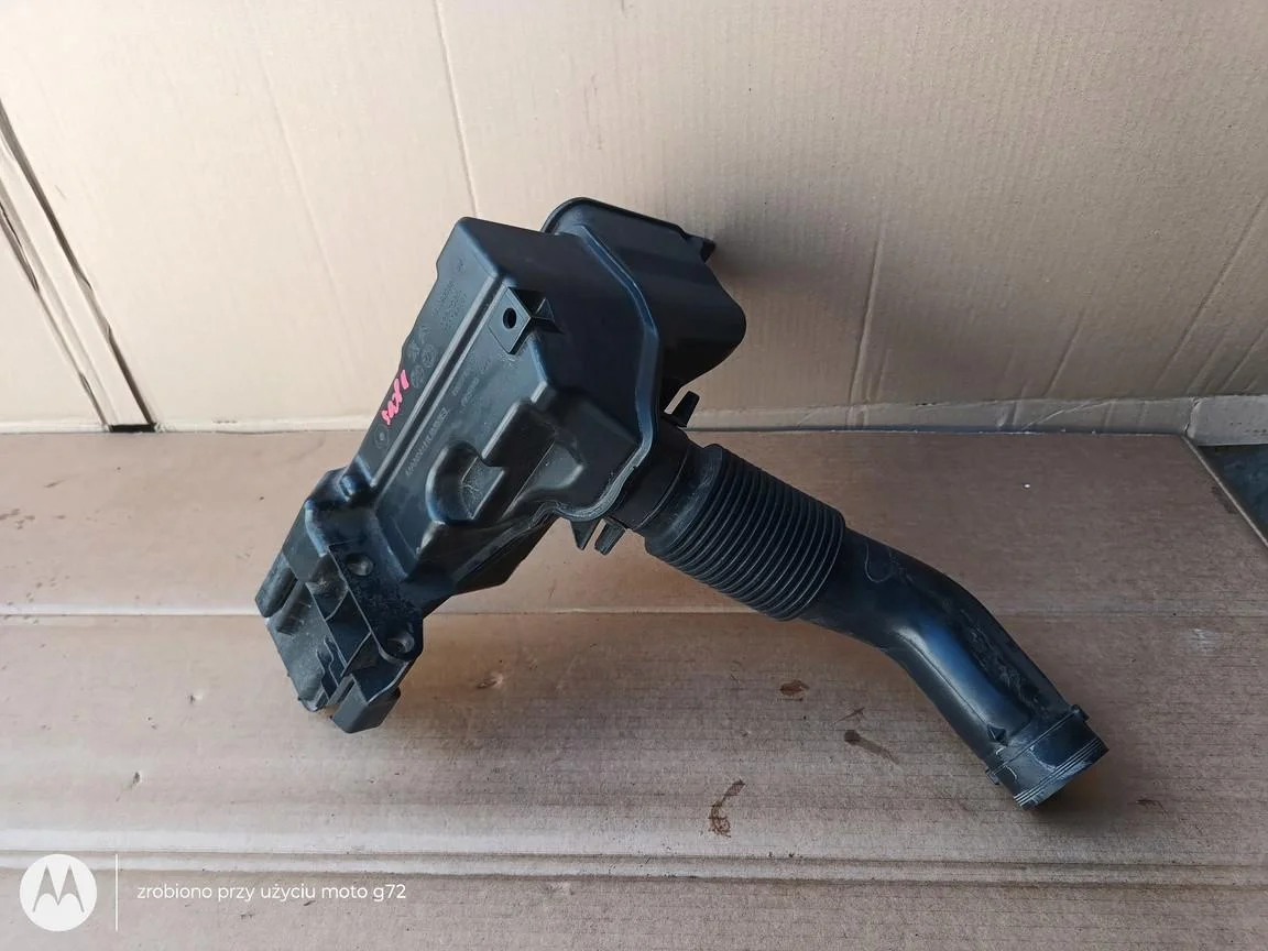 Rezonator dolotu powietrza Peugeot 308 II 091115092026