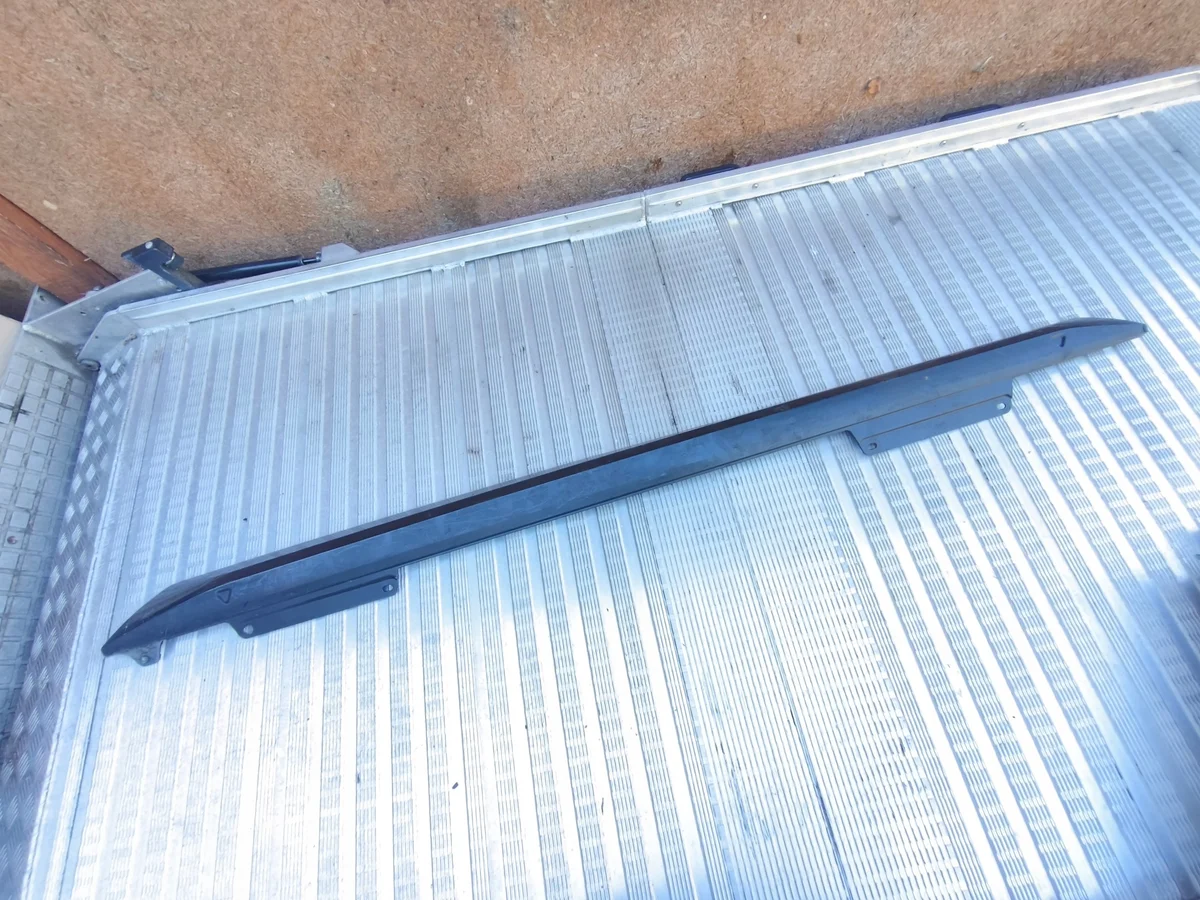 SKODA FABIA III listan kiinnike 6V0853856