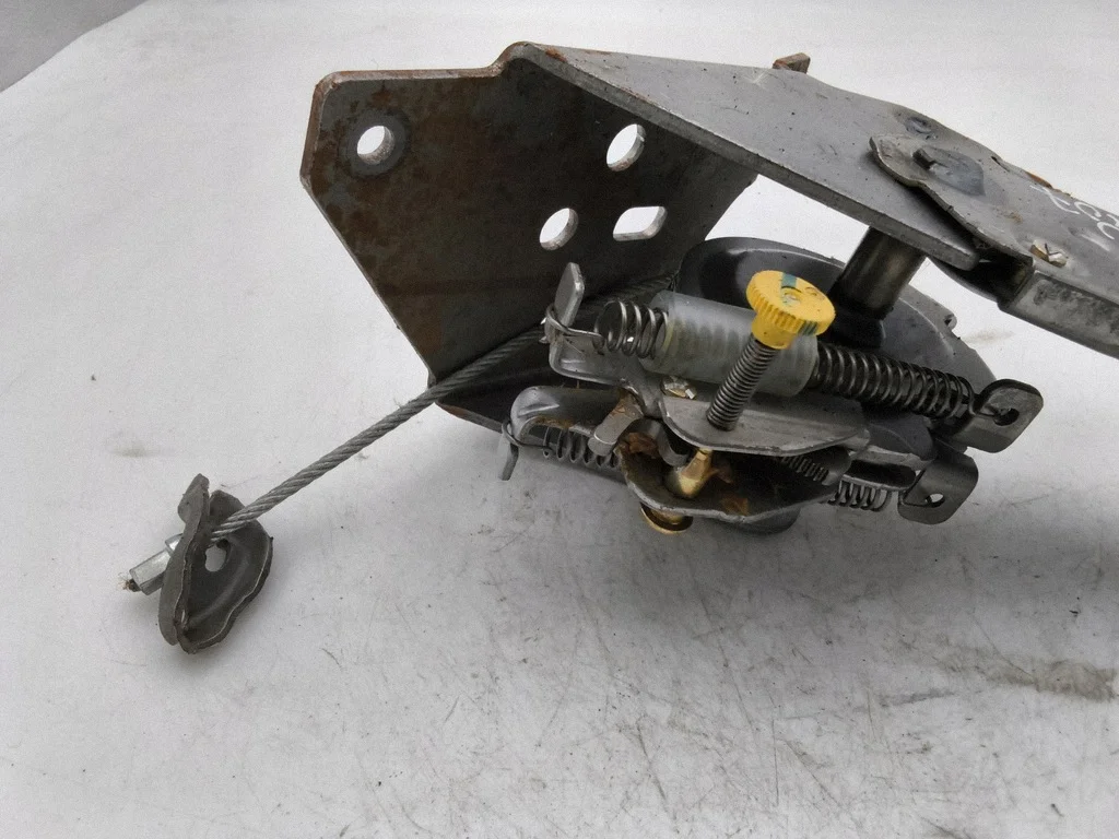 Leva freno a mano Peugeot 9658987377