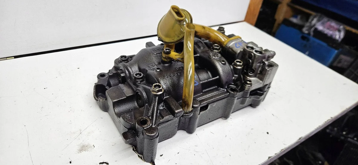 Balance Shaft Set Oil Pump 03L103537 VW Transporter T5