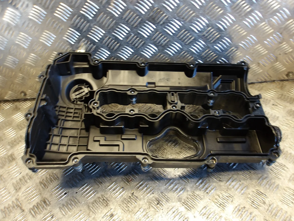 BMW E87 1.6 Ventilabdeckung E8716BPOKRYWAZAWORW