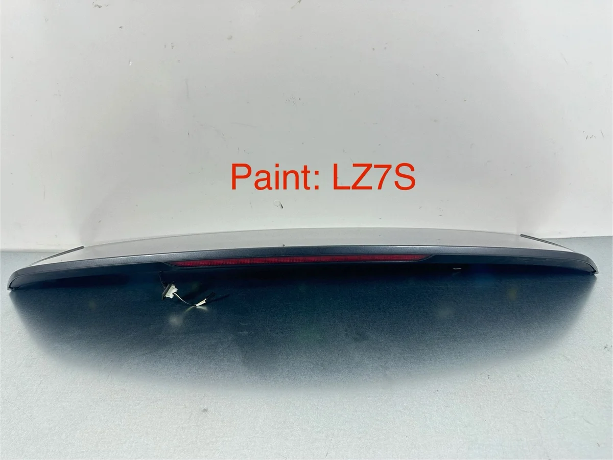 Audi Q3 8U Spoiler portón trasero 8U0827933