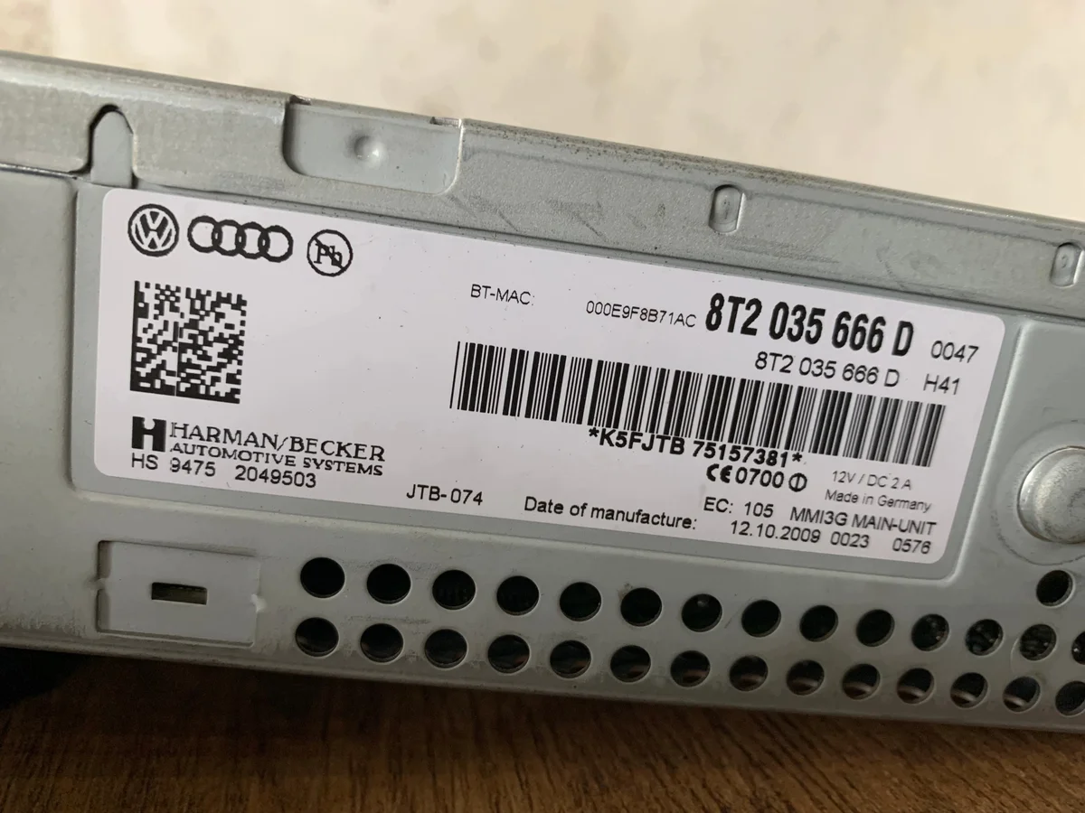 Audi A4 B8 A5 8T Lecteur MMI 8T2035666D image 4